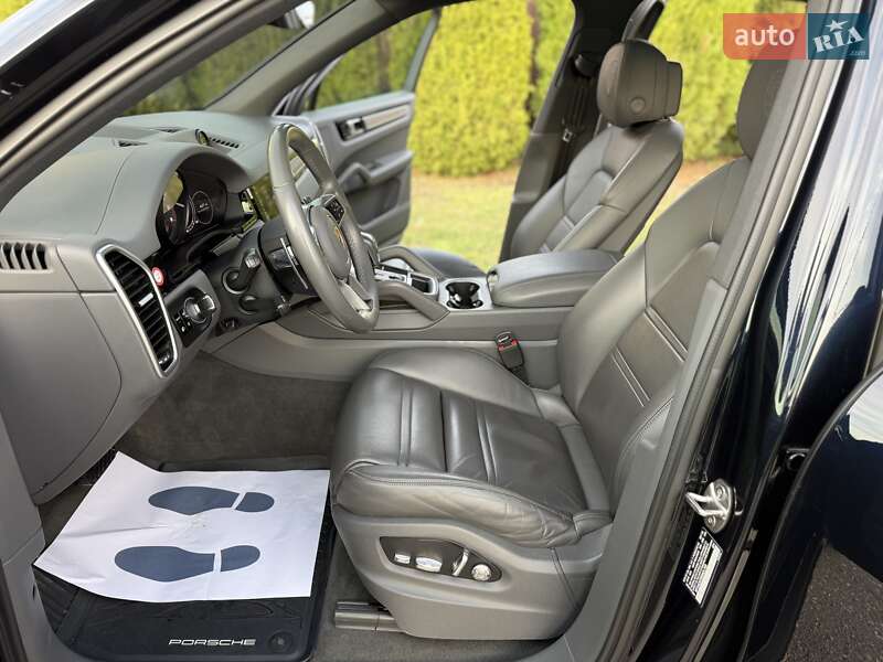 Позашляховик / Кросовер Porsche Cayenne 2018 в Дніпрі фото 17 Позашляховик / Кросовер Porsche Cayenne 2018 в Дніпрі