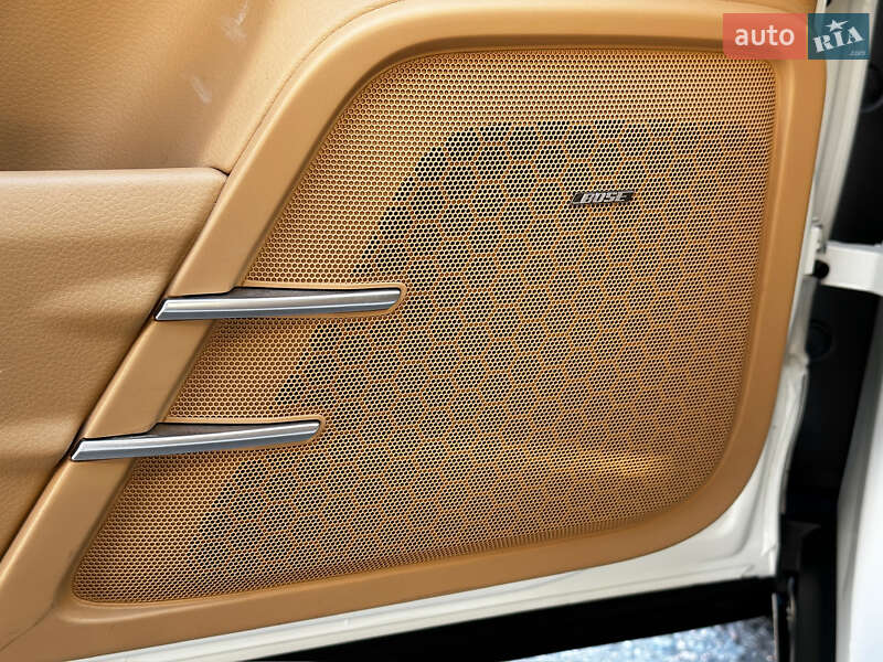 Позашляховик / Кросовер Porsche Cayenne 2015 в Харкові