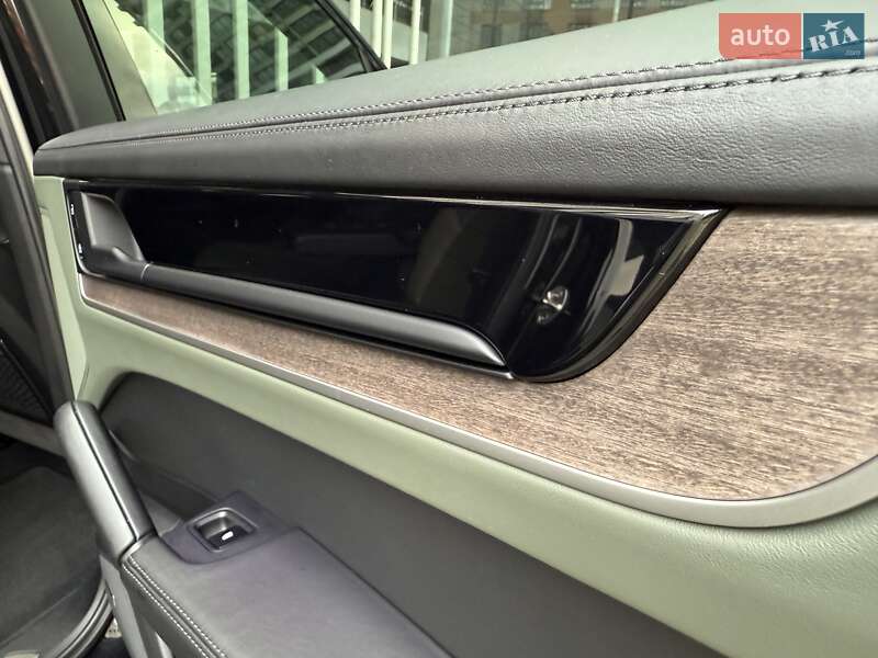 Внедорожник / Кроссовер Porsche Cayenne 2024 в Киеве