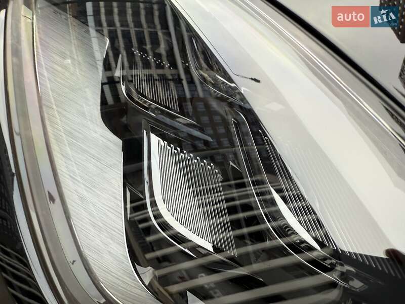 Внедорожник / Кроссовер Porsche Cayenne 2024 в Киеве