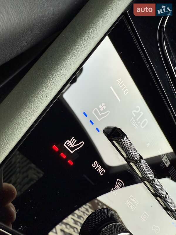 Внедорожник / Кроссовер Porsche Cayenne 2024 в Киеве