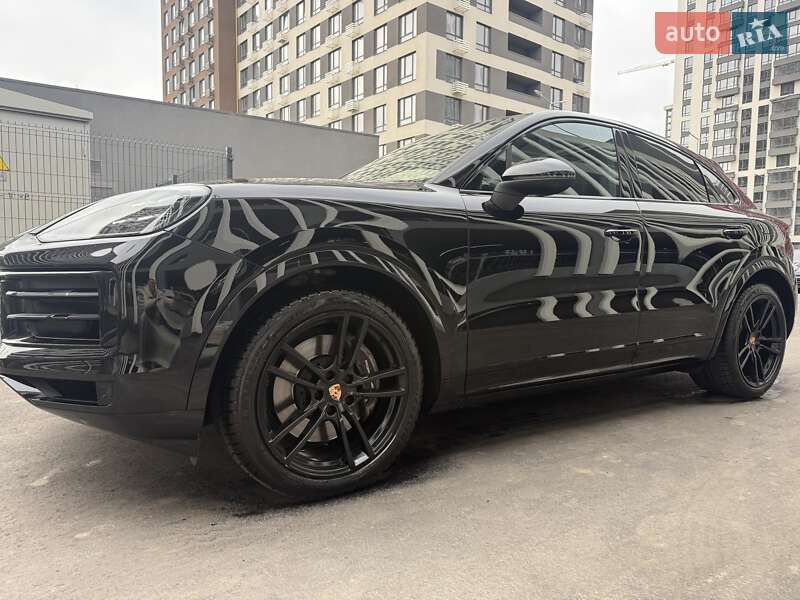 Внедорожник / Кроссовер Porsche Cayenne 2024 в Киеве
