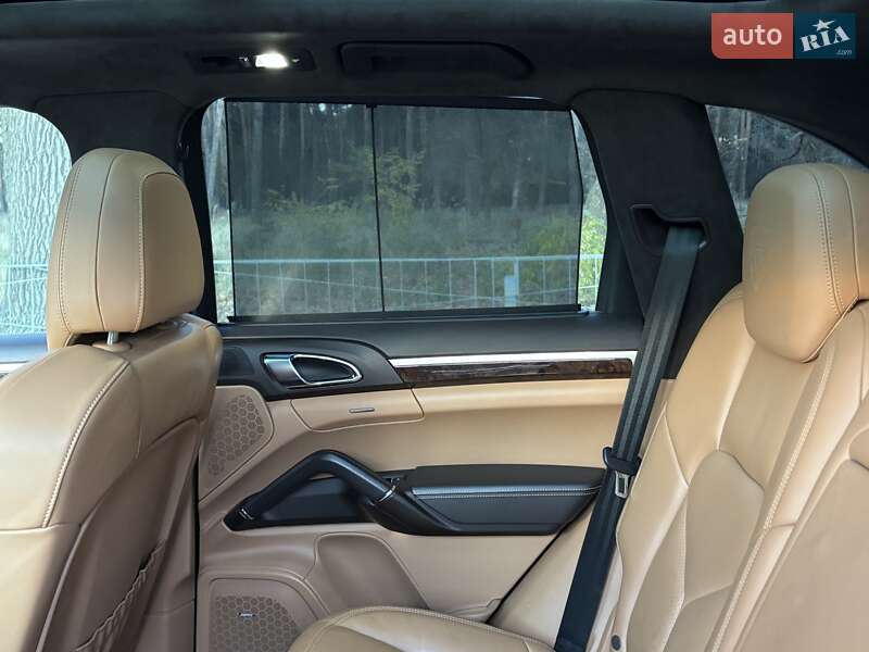 Позашляховик / Кросовер Porsche Cayenne 2015 в Києві фото 28 Позашляховик / Кросовер Porsche Cayenne 2015 в Києві