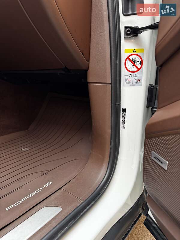 Позашляховик / Кросовер Porsche Cayenne 2021 в Броварах