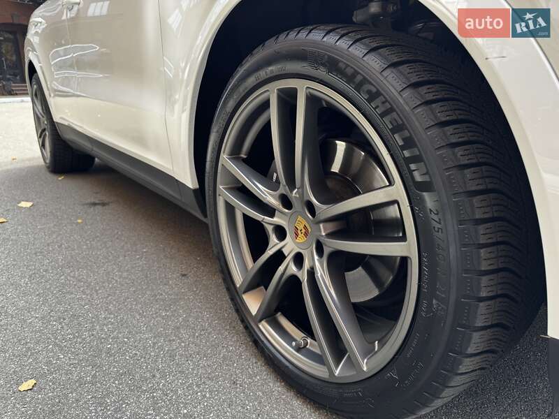 Позашляховик / Кросовер Porsche Cayenne 2021 в Броварах