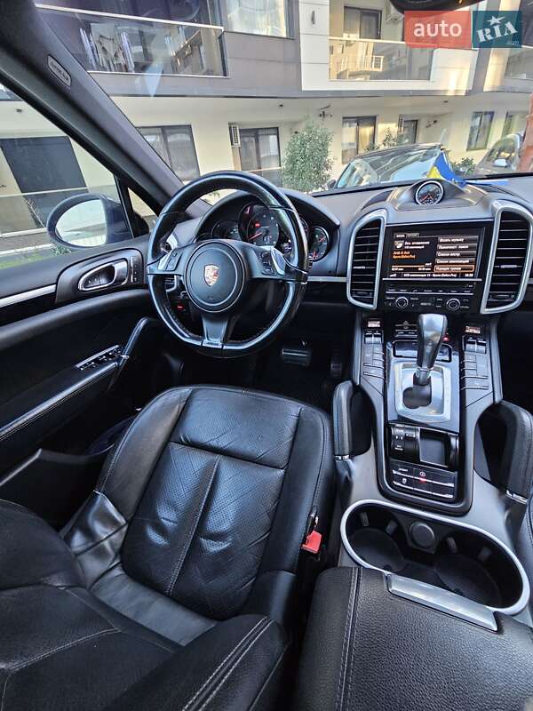 Внедорожник / Кроссовер Porsche Cayenne 2014 в Измаиле