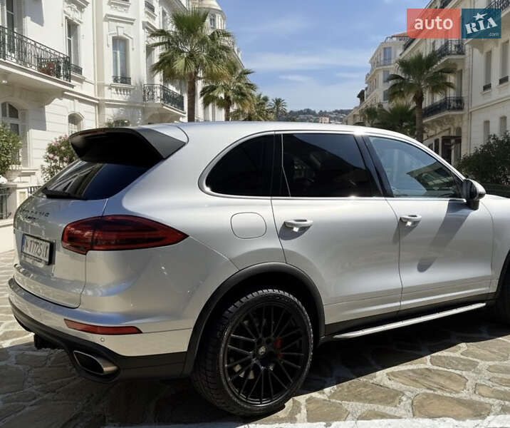 Porsche Cayenne 2015