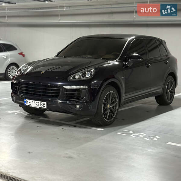 Внедорожник / Кроссовер Porsche Cayenne 2014 в Днепре