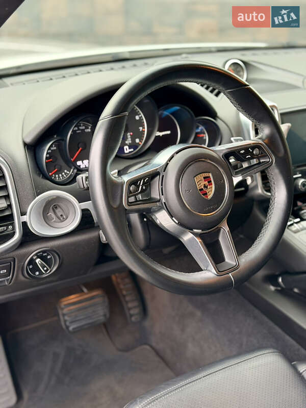 Внедорожник / Кроссовер Porsche Cayenne 2017 в Виннице фото 13 Внедорожник / Кроссовер Porsche Cayenne 2017 в Виннице