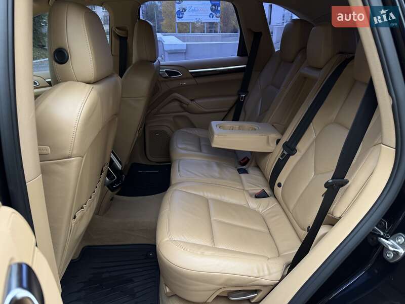 Позашляховик / Кросовер Porsche Cayenne 2011 в Кам'янському фото 78 Позашляховик / Кросовер Porsche Cayenne 2011 в Кам'янському