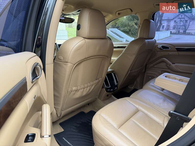 Позашляховик / Кросовер Porsche Cayenne 2011 в Кам'янському фото 79 Позашляховик / Кросовер Porsche Cayenne 2011 в Кам'янському