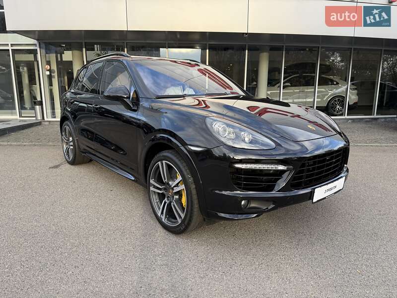 Позашляховик / Кросовер Porsche Cayenne 2013 в Дніпрі