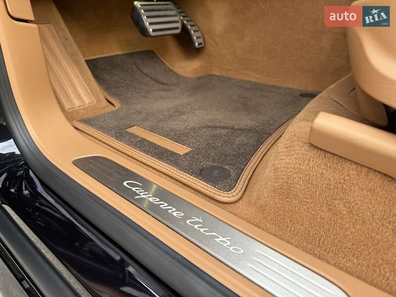 Позашляховик / Кросовер Porsche Cayenne 2013 в Дніпрі