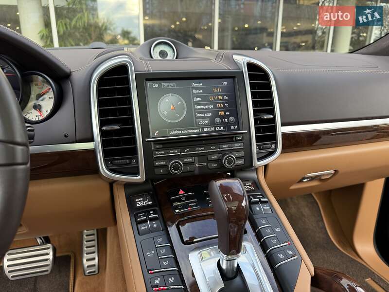 Позашляховик / Кросовер Porsche Cayenne 2013 в Дніпрі