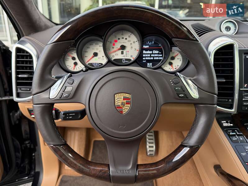Позашляховик / Кросовер Porsche Cayenne 2013 в Дніпрі