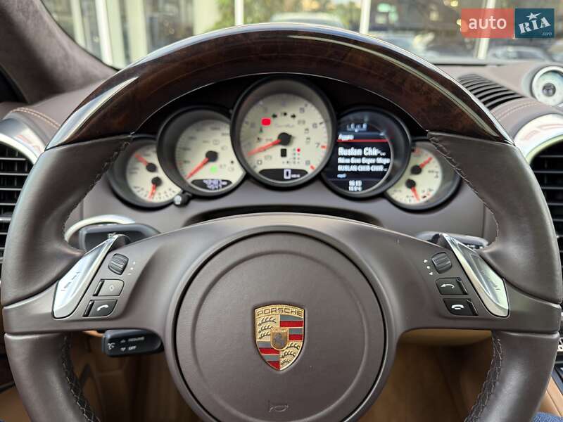 Позашляховик / Кросовер Porsche Cayenne 2013 в Дніпрі