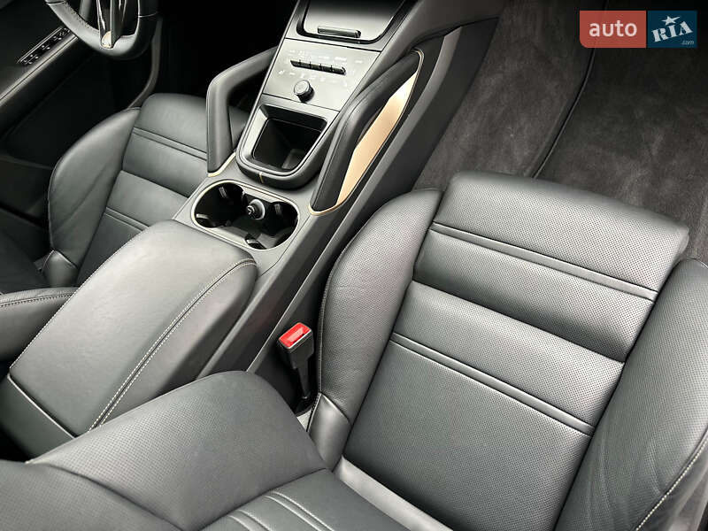 Позашляховик / Кросовер Porsche Cayenne 2024 в Києві