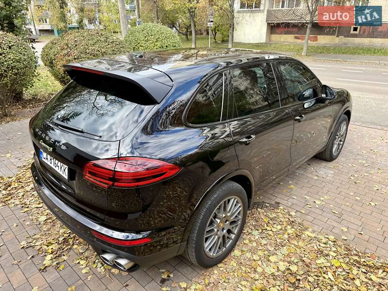 Внедорожник / Кроссовер Porsche Cayenne 2016 в Киеве фото 22 Внедорожник / Кроссовер Porsche Cayenne 2016 в Киеве