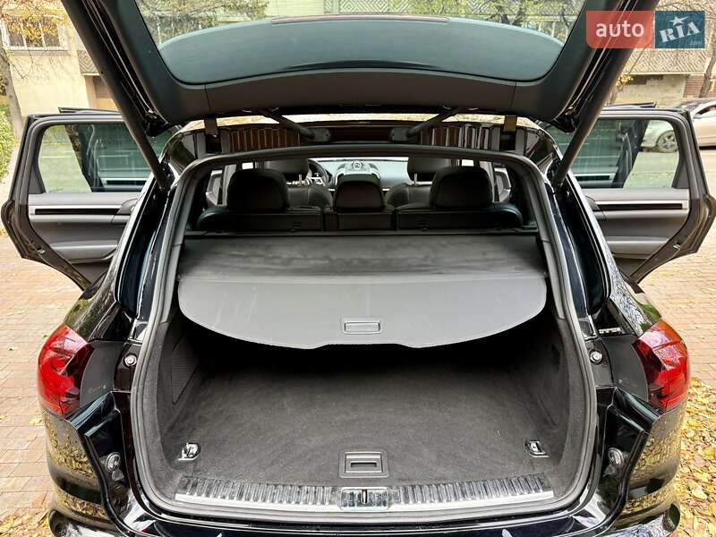 Внедорожник / Кроссовер Porsche Cayenne 2016 в Киеве фото 34 Внедорожник / Кроссовер Porsche Cayenne 2016 в Киеве