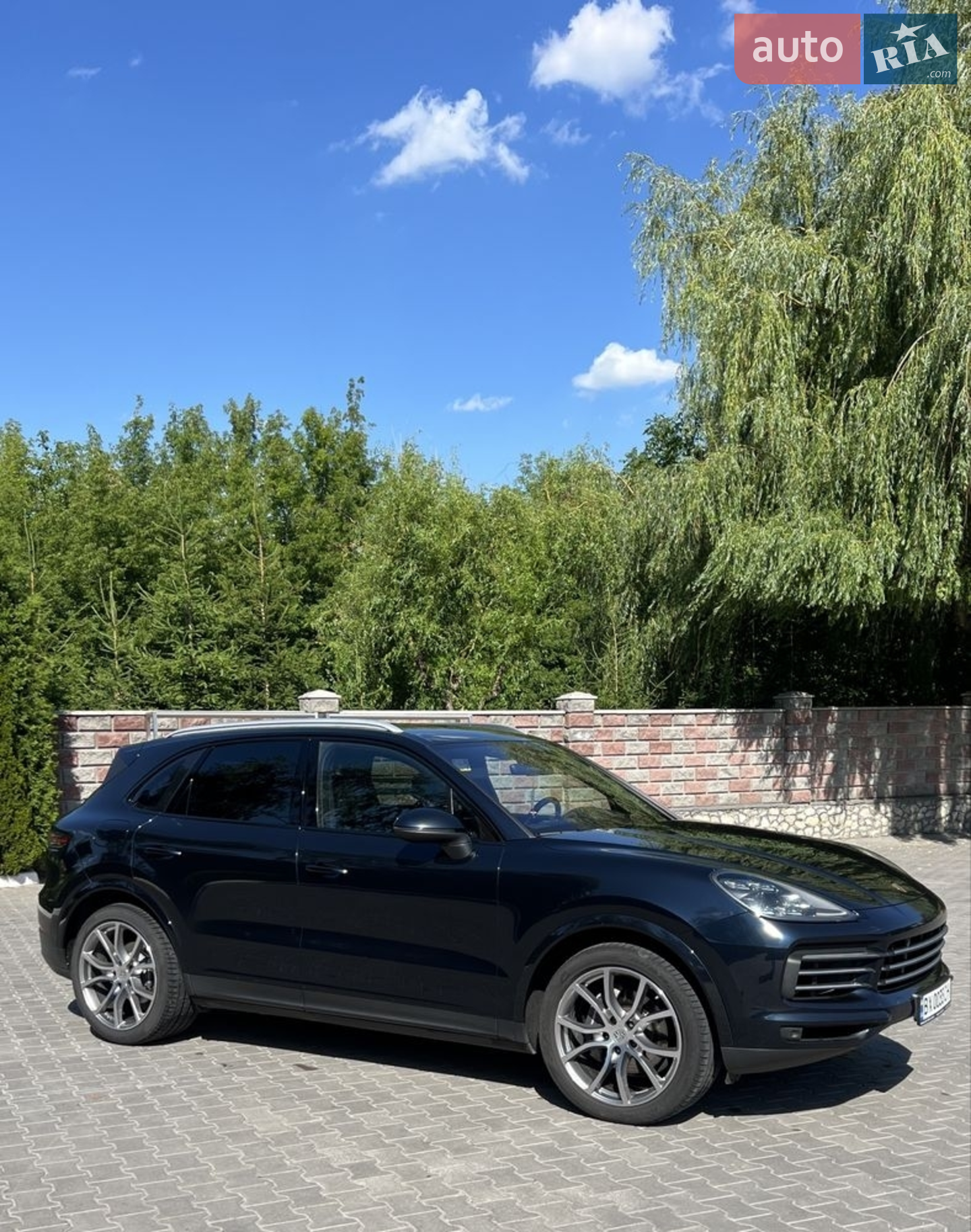 2018 Porsche Cayenne - мініатюра 2
