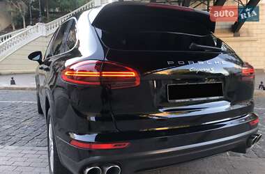 Внедорожник / Кроссовер Porsche Cayenne 2015 в Одессе