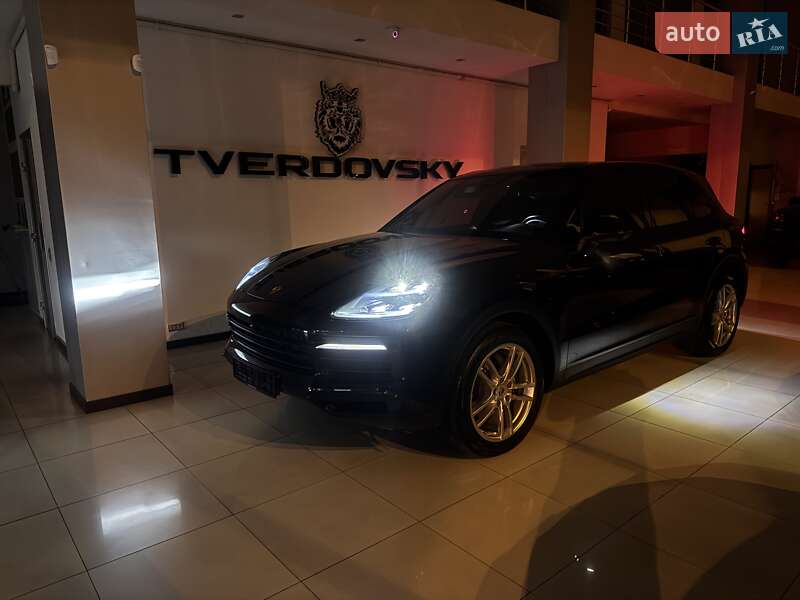 Внедорожник / Кроссовер Porsche Cayenne 2019 в Одессе