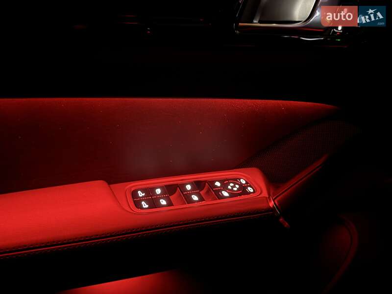 Внедорожник / Кроссовер Porsche Cayenne 2019 в Одессе