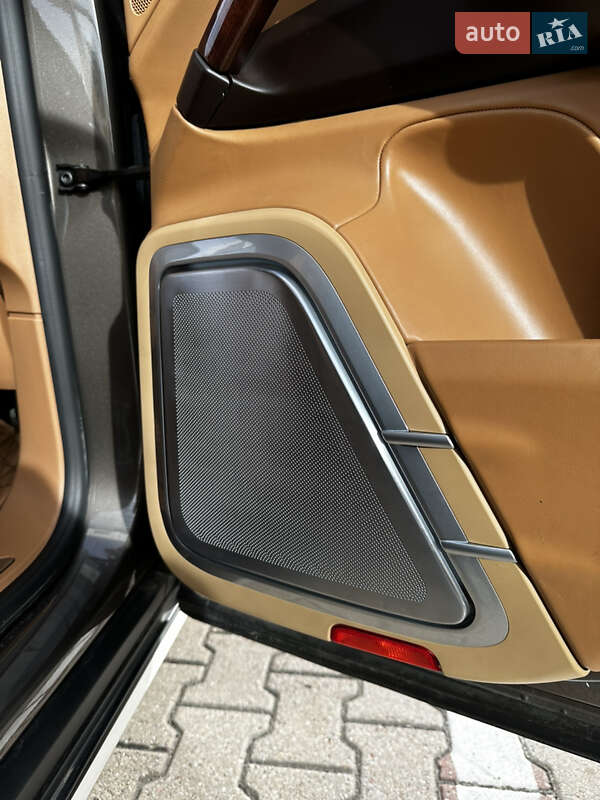 Позашляховик / Кросовер Porsche Cayenne 2015 в Києві