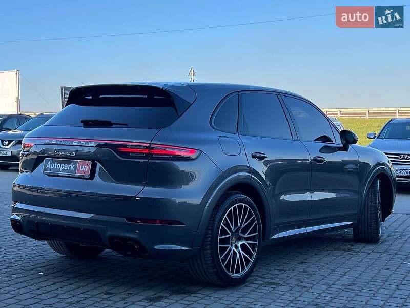 Позашляховик / Кросовер Porsche Cayenne 2019 в Львові