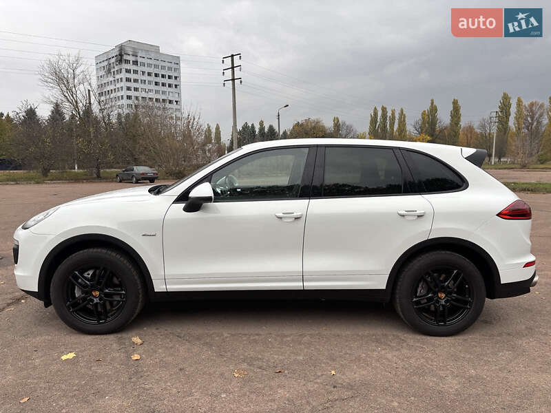 Позашляховик / Кросовер Porsche Cayenne 2015 в Ніжині
