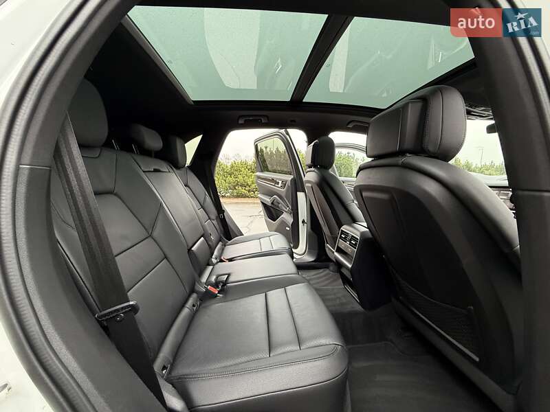 Позашляховик / Кросовер Porsche Cayenne 2020 в Києві