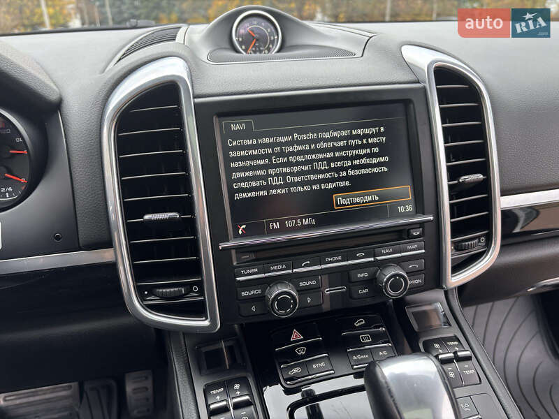 Позашляховик / Кросовер Porsche Cayenne 2015 в Ніжині