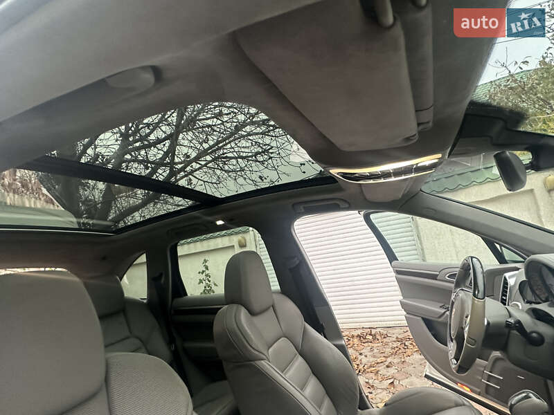 Внедорожник / Кроссовер Porsche Cayenne 2011 в Одессе фото 24 Внедорожник / Кроссовер Porsche Cayenne 2011 в Одессе