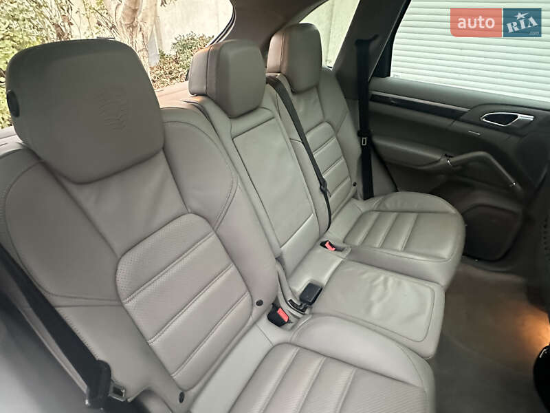 Внедорожник / Кроссовер Porsche Cayenne 2011 в Одессе фото 28 Внедорожник / Кроссовер Porsche Cayenne 2011 в Одессе