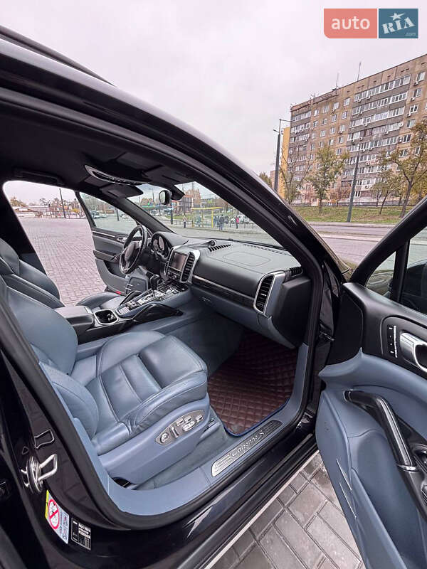 Внедорожник / Кроссовер Porsche Cayenne 2011 в Днепре фото 11 Внедорожник / Кроссовер Porsche Cayenne 2011 в Днепре