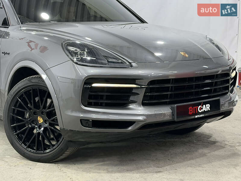 Позашляховик / Кросовер Porsche Cayenne 2019 в Одесі