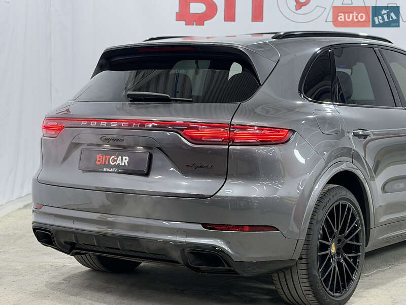 Позашляховик / Кросовер Porsche Cayenne 2019 в Одесі