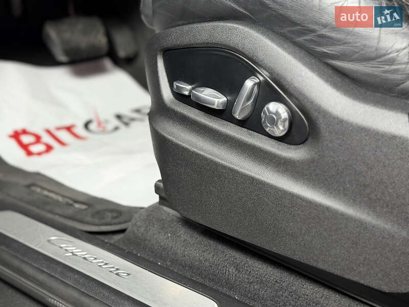 Позашляховик / Кросовер Porsche Cayenne 2019 в Одесі