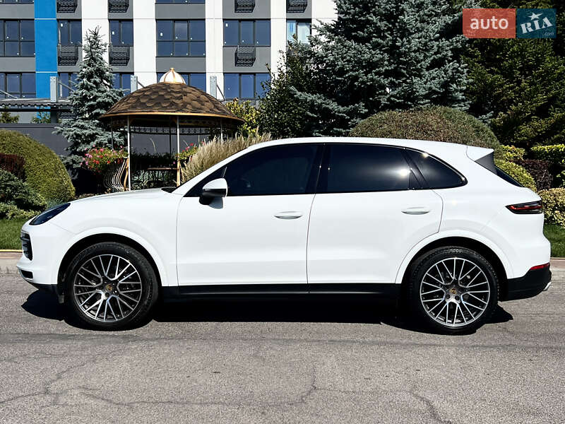 Внедорожник / Кроссовер Porsche Cayenne 2019 в Днепре