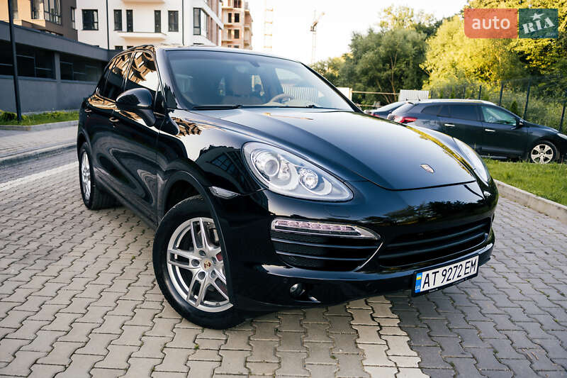 Позашляховик / Кросовер Porsche Cayenne 2012 в Івано-Франківську