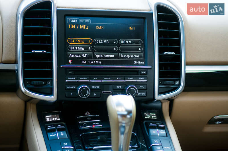 Позашляховик / Кросовер Porsche Cayenne 2012 в Івано-Франківську