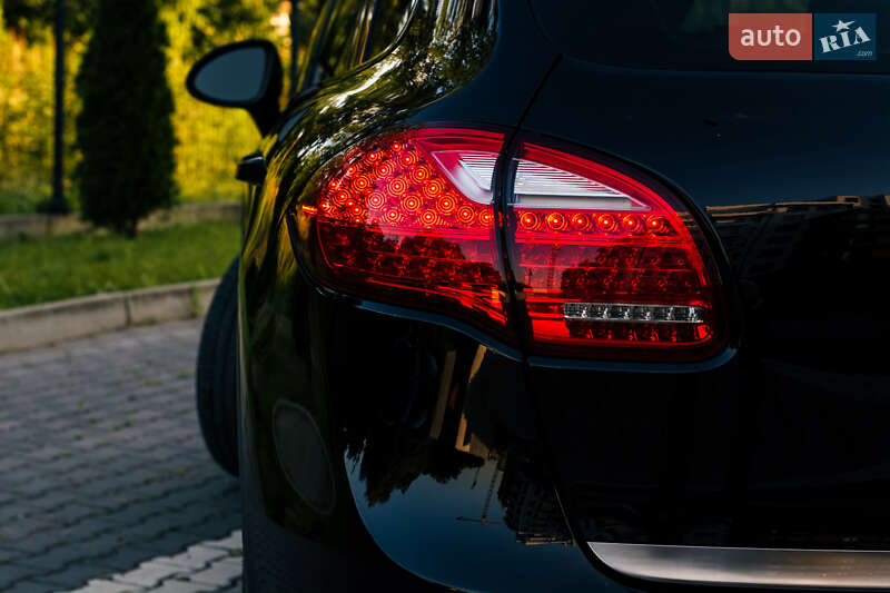 Позашляховик / Кросовер Porsche Cayenne 2012 в Івано-Франківську