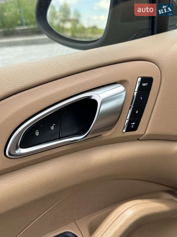 Позашляховик / Кросовер Porsche Cayenne 2014 в Білогородці фото 22 Позашляховик / Кросовер Porsche Cayenne 2014 в Білогородці
