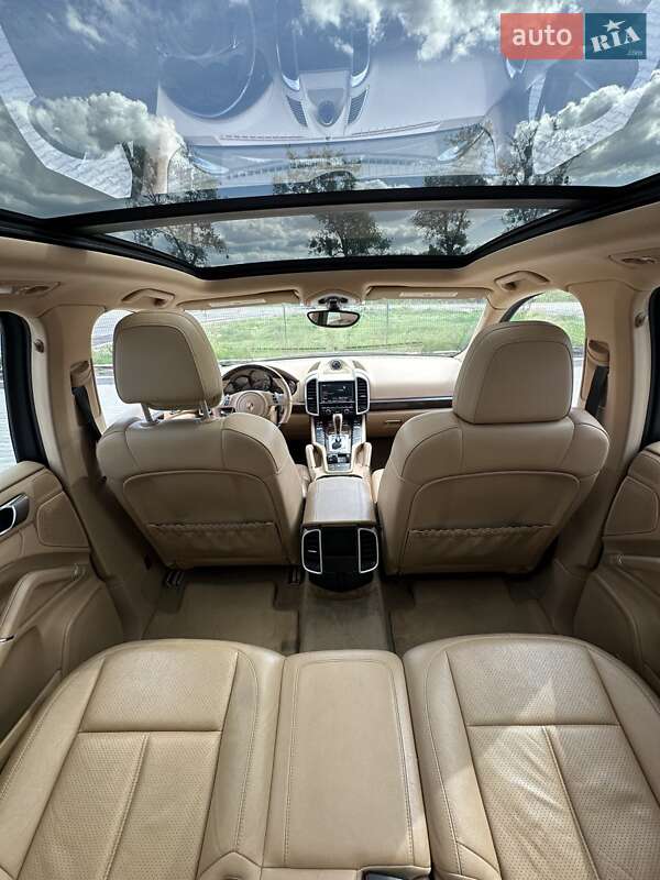 Позашляховик / Кросовер Porsche Cayenne 2014 в Білогородці фото 41 Позашляховик / Кросовер Porsche Cayenne 2014 в Білогородці