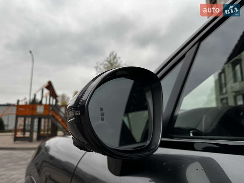 Внедорожник / Кроссовер Porsche Cayenne 2019 в Киеве