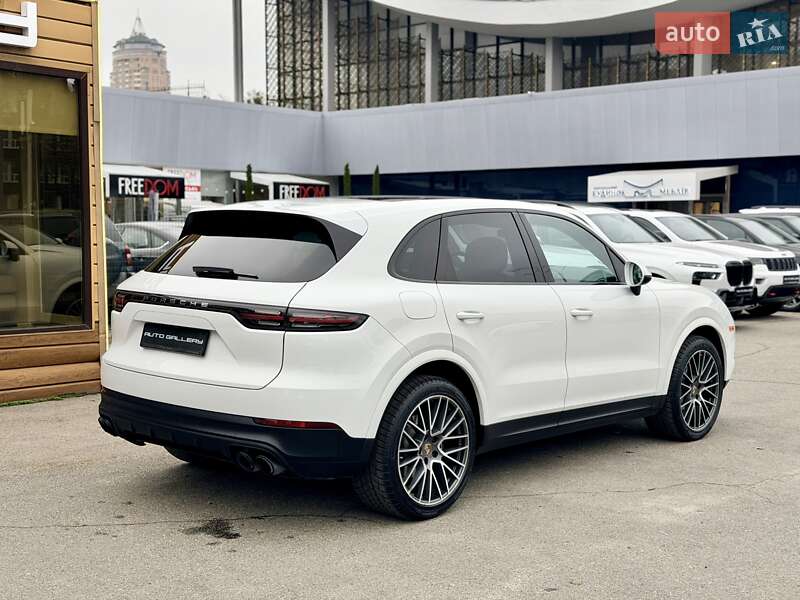 Внедорожник / Кроссовер Porsche Cayenne 2018 в Киеве фото 10 Внедорожник / Кроссовер Porsche Cayenne 2018 в Киеве