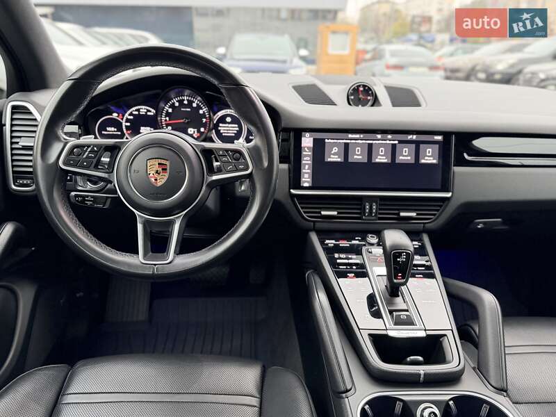 Внедорожник / Кроссовер Porsche Cayenne 2018 в Киеве фото 28 Внедорожник / Кроссовер Porsche Cayenne 2018 в Киеве