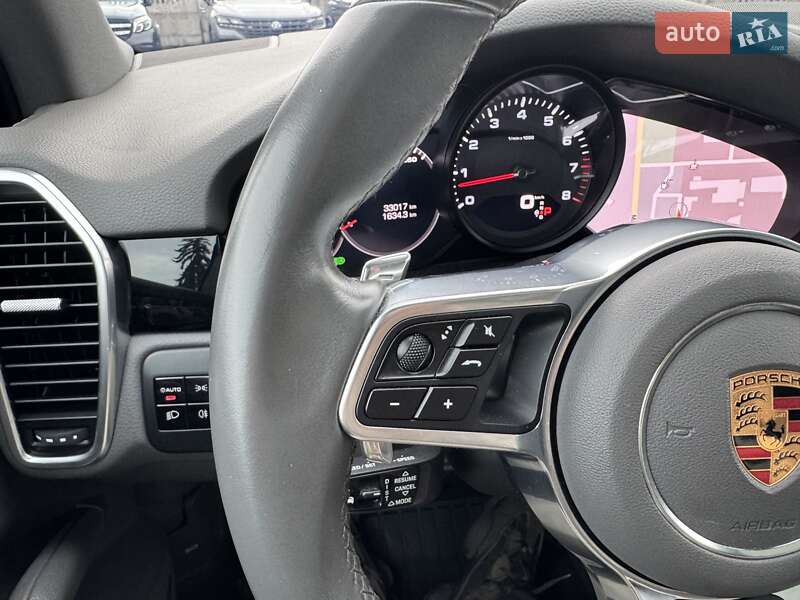 Внедорожник / Кроссовер Porsche Cayenne 2018 в Тернополе