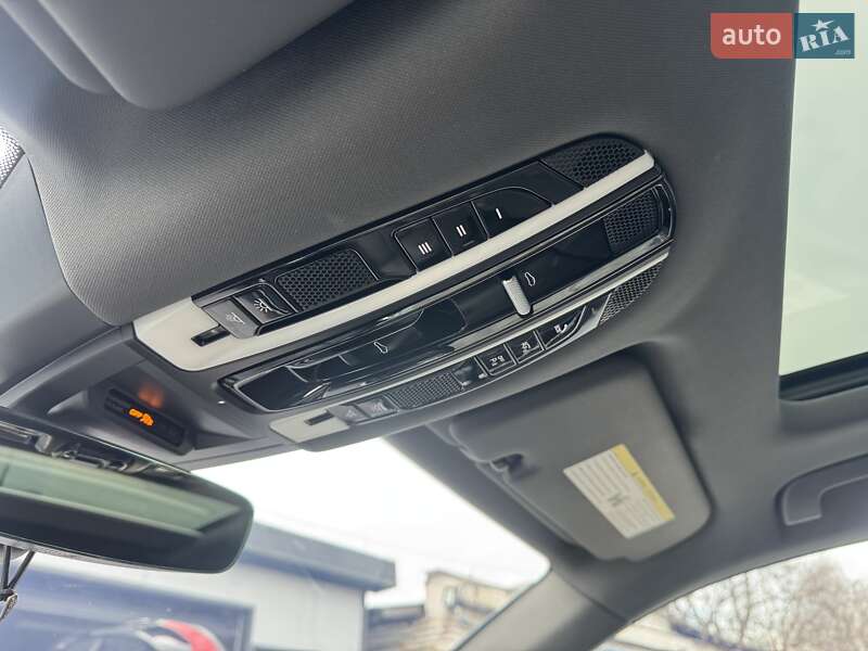 Внедорожник / Кроссовер Porsche Cayenne 2018 в Тернополе