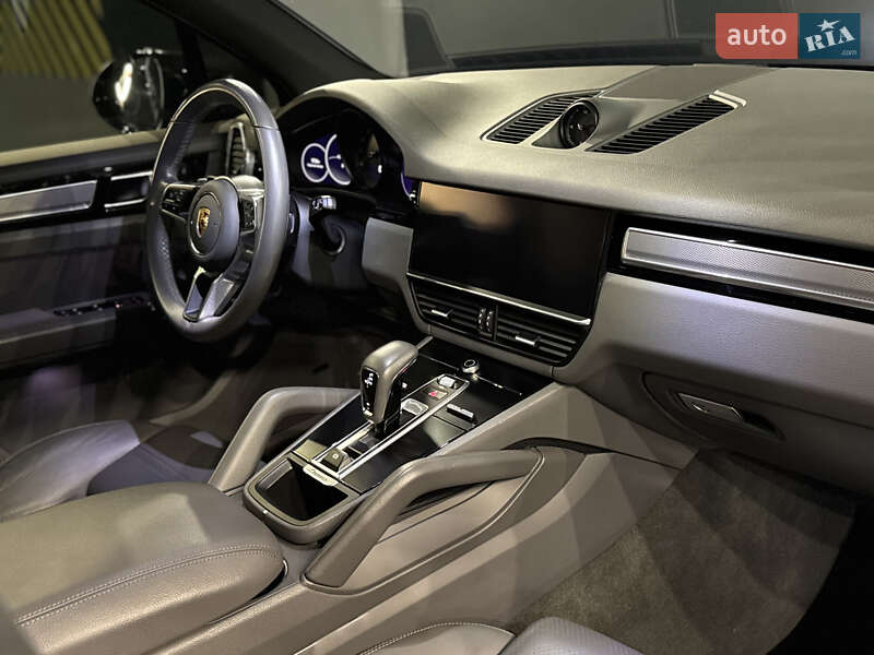Позашляховик / Кросовер Porsche Cayenne 2022 в Одесі